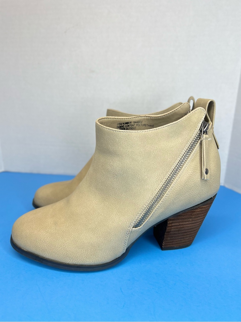 Torrid Womens 11 Wide Double Zip Leather Moto Booties Heeled Boots in Taupe New